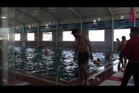 درس السباحة للطلبة كلية المعارف