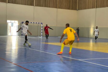 كلية المعارف الجامعة تستضيف بطولة دوري كرة الصالات فرع الانبار.